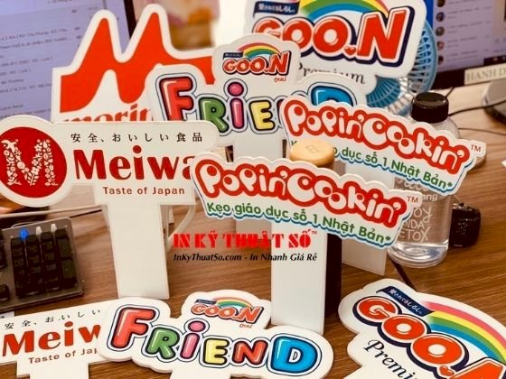 In hashtag cầm tay khai trương, in nhanh hashtag cầm tay gái rẻ