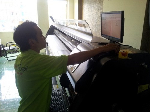 In ấn bảng hướng dẫn với công nghệ in kỹ thuật số