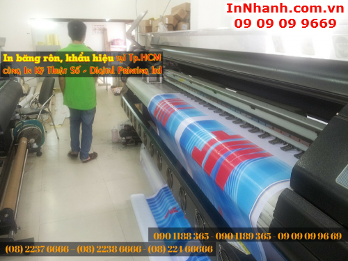 In băng rôn, khẩu hiệu, biểu ngữ cho các cơ quan phường, quận